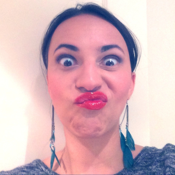 Meet your Posher, Jasmine - Picture 3 of 4